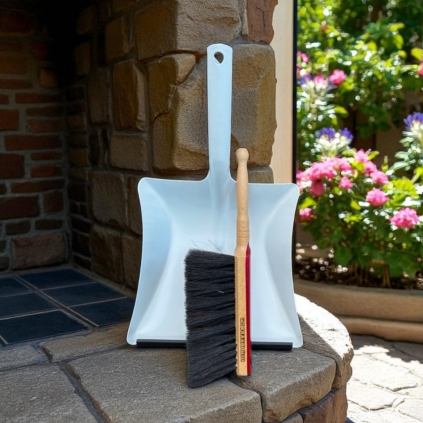 Dustpan and brush set short handle