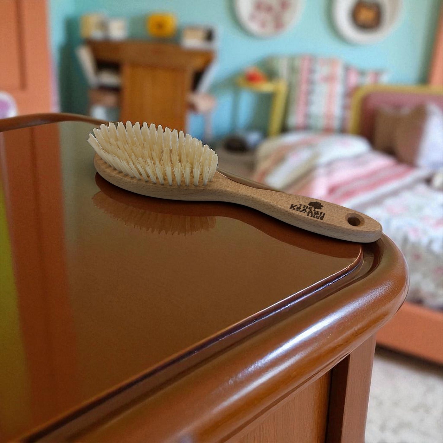 Oval hair brush with firm boar bristle 24cm