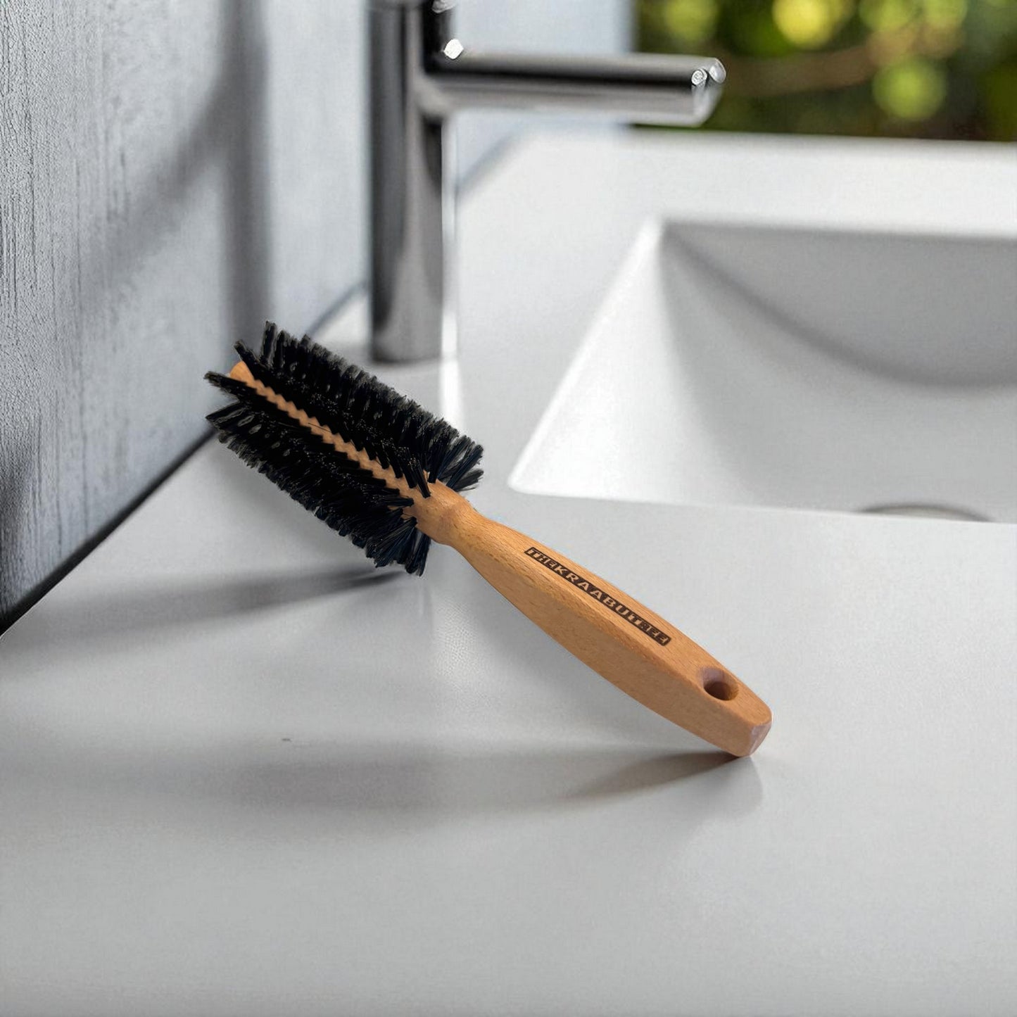 Round hair brush Medium 22cm