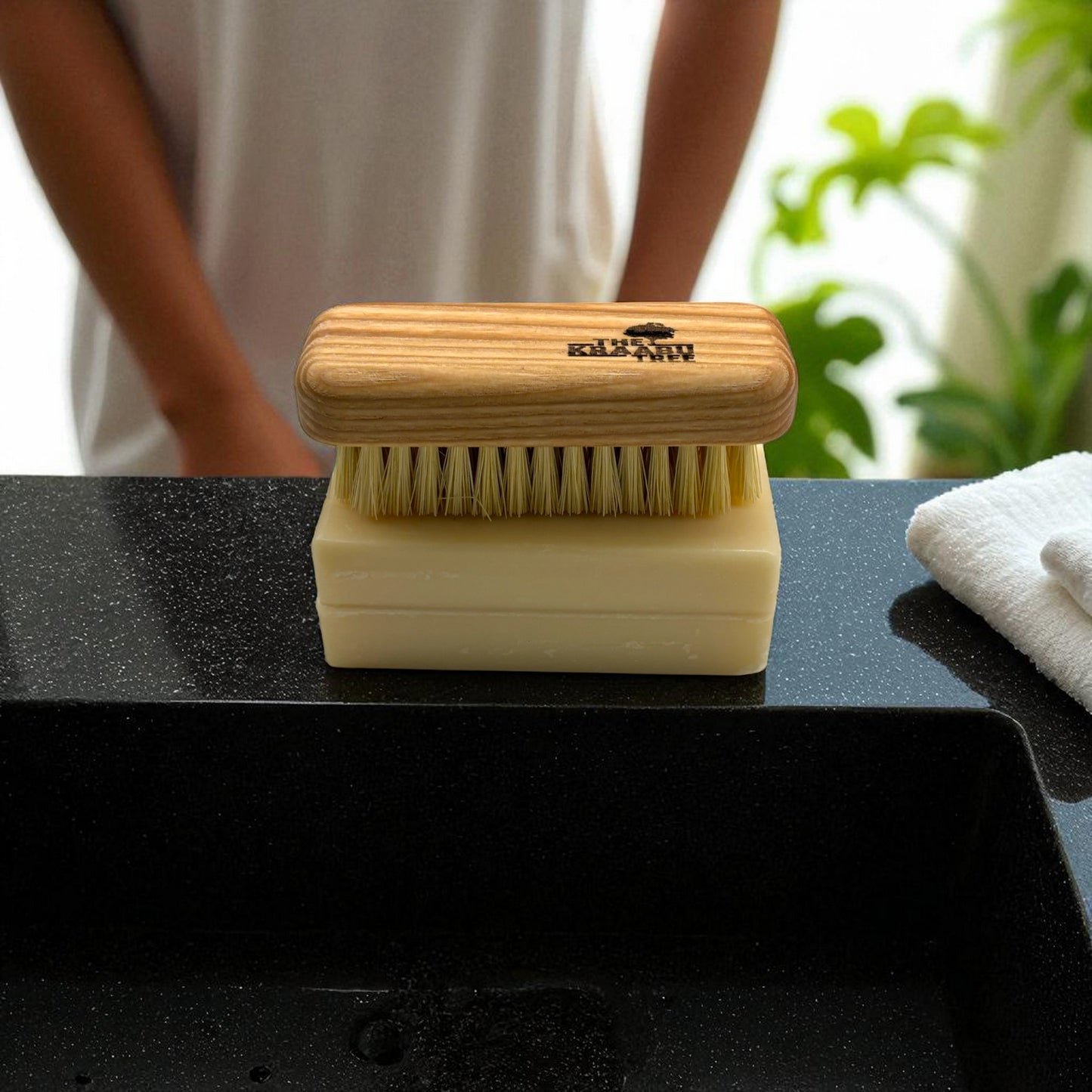 Nail brush single sided boar bristle 10cm