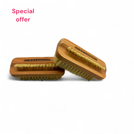 Nail brush with an incline row  tampico plant fibres set of 2